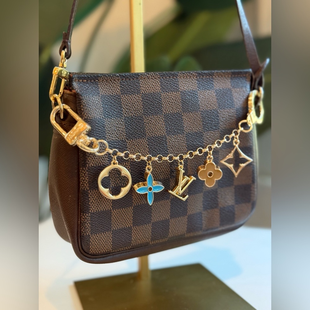 Louis Vuitton ‘Trousse’ Pochette - Picture 2 of 13